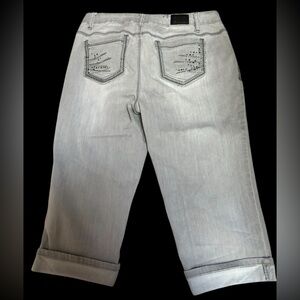 EARL GRAY WASH DENIM CUFFED BEADED RHINESTONE EMBELLISHED CROPPED JEANS SZ 10🩶